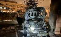 حريق في سياره بكراج مبنى في مدينة حيفا